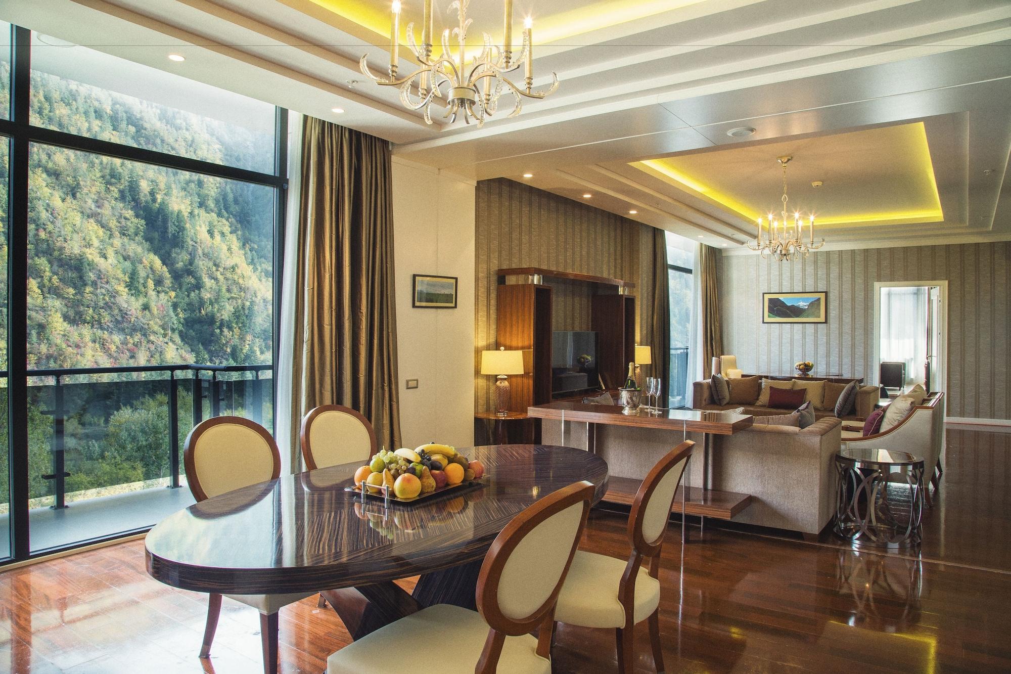 Borjomi Likani Hotel, Боржоми Екстериор снимка