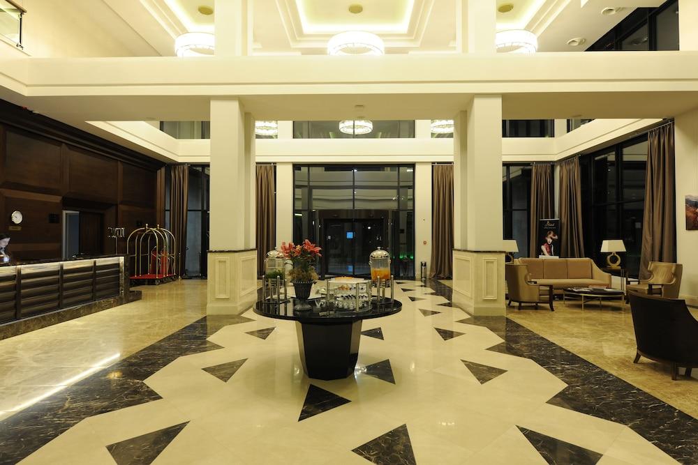 Borjomi Likani Hotel, Боржоми Екстериор снимка