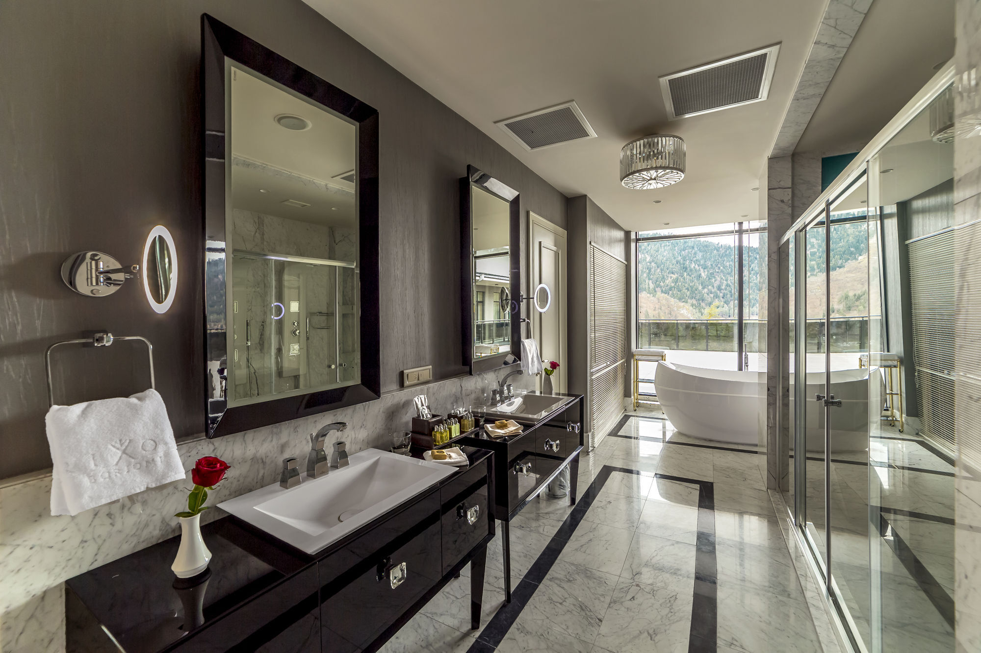 Borjomi Likani Hotel, Боржоми Екстериор снимка